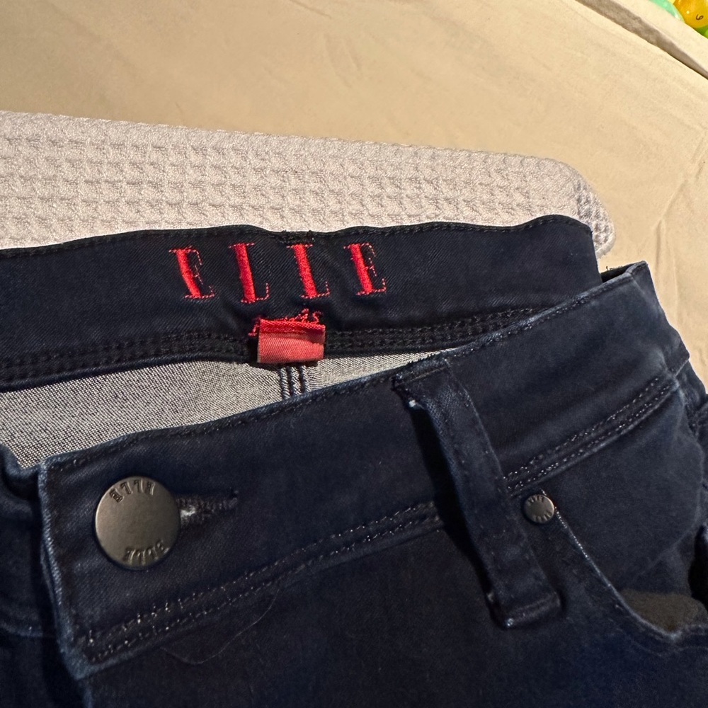 Jeans - Picture 2 of 4